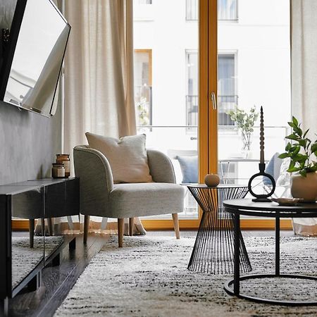 Main Station Art Apartment Краков Экстерьер фото