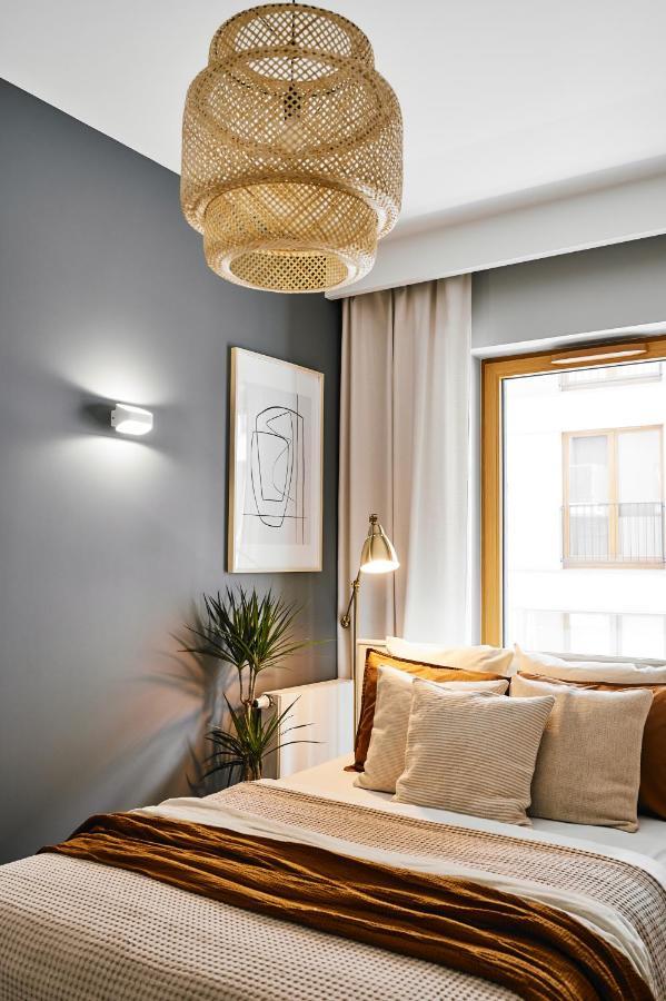 Main Station Art Apartment Краков Экстерьер фото